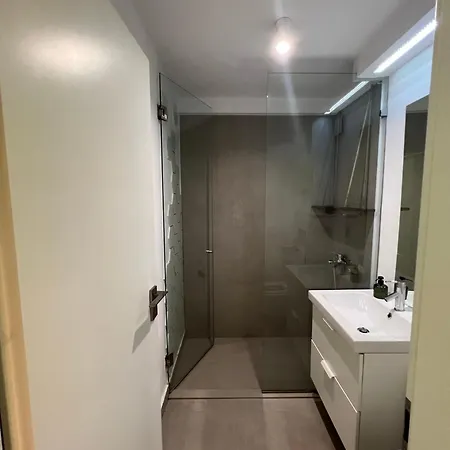 Apartment Modern In Bucharest